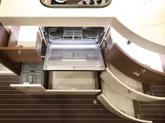 Bild 13 Concorde CARVER 850 L