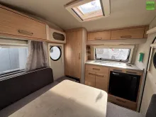 Fahrzeugbild T@B BASIC 320 Kühlschrank 1000kg Gasheizung 2025 #10