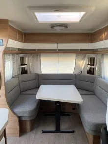 Fahrzeugbild Hobby De Luxe 455 UF #5