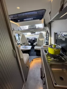 Bild 29 Hymer Yosemite *Aufstelldach*Dieselheizung*