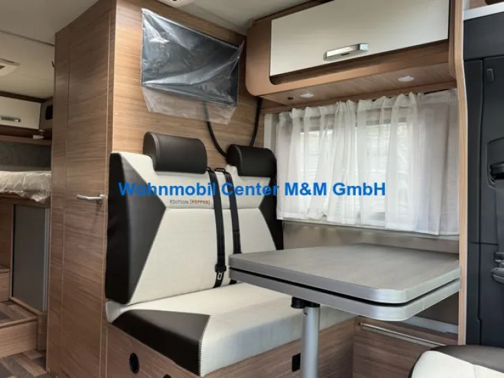 Fahrzeugbild Weinsberg CaraCompact MB 640 MEG Edition Pepper 2024 #6