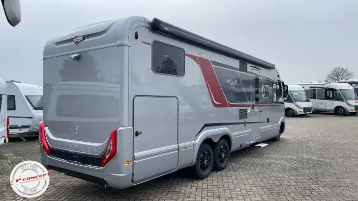 Schräg Hinten Bürstner Elegance I 910 G Listenpreis 221.148€