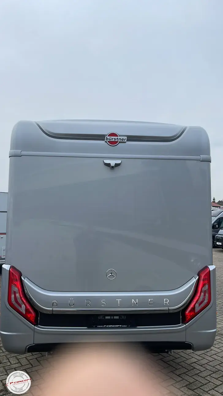 Frontal Hinten Bürstner Elegance I 910 G Listenpreis 221.148€