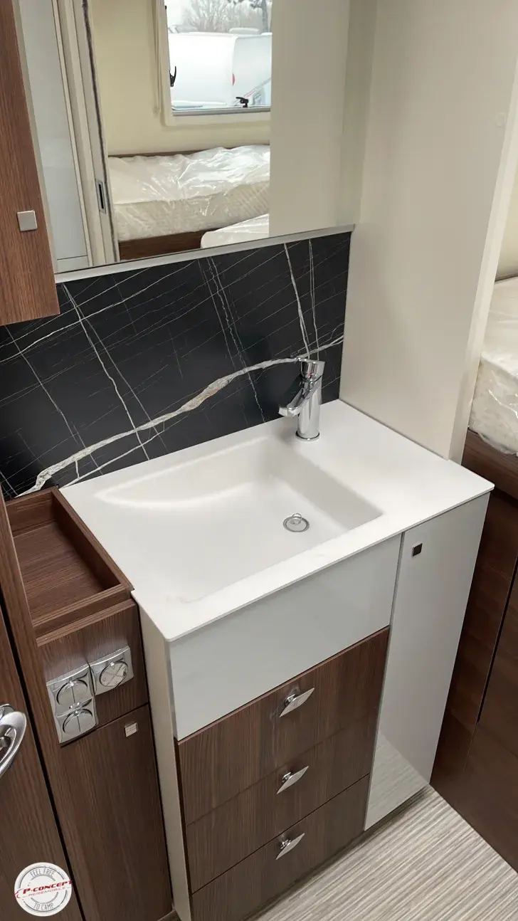 Fahrzeugbild Bürstner Elegance I 910 G Listenpreis 221.148€ #19