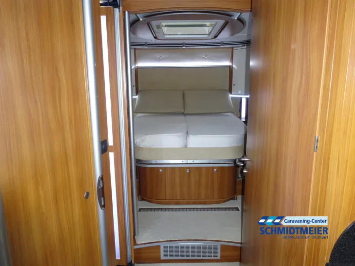 Fahrzeugbild Dethleffs Globetrotter XXL Premium Liner I 9950 Schaltgetriebe/ AHK #12