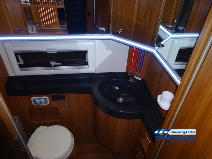 Fahrzeugbild Dethleffs Globetrotter XXL Premium Liner I 9950 Schaltgetriebe/ AHK #13