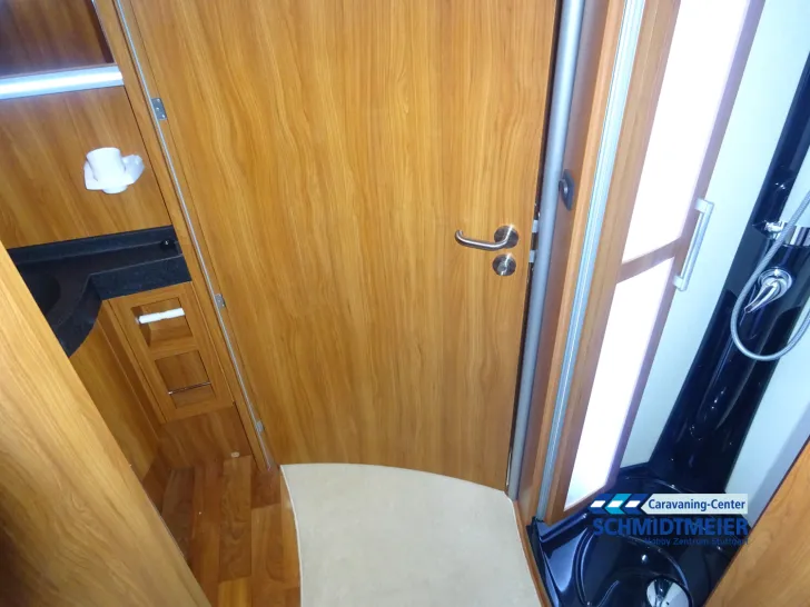 Fahrzeugbild Dethleffs Globetrotter XXL Premium Liner I 9950 Schaltgetriebe/ AHK #15