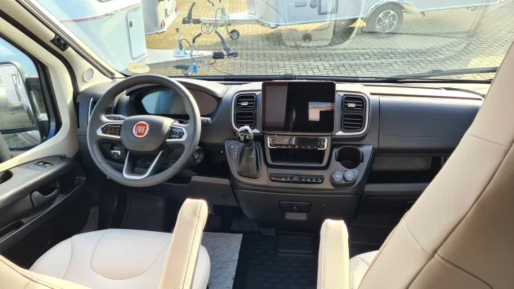 Fahrzeugbild Bürstner Eliseo C 644 #5