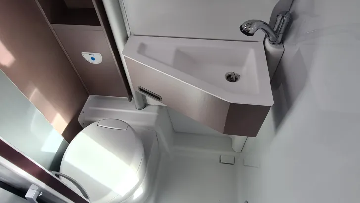 Fahrzeugbild Bürstner Eliseo C 644 #15