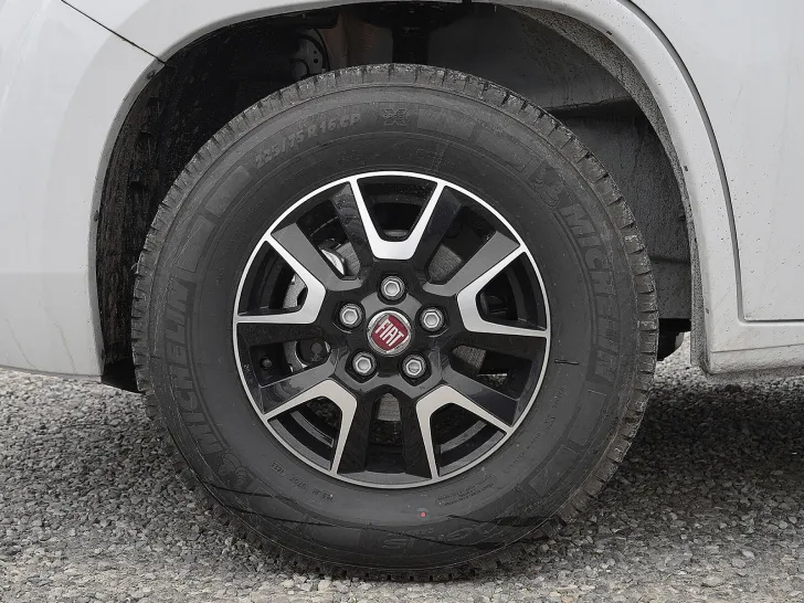 Fahrzeugbild Pössl H-LINE SUMMIT 600 L SHINE #8