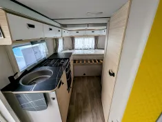 Bild 6 Hymer Eriba Touring 630 SCHLAFDACH, MARKISE, BACKOFEN