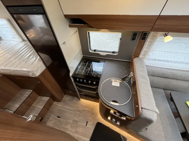 Fahrzeugbild Hymer B-MC I 600 *Arktis*Hubstützen*Solar*Lithium* #11