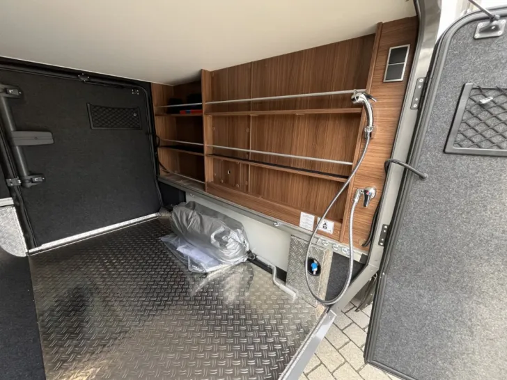Fahrzeugbild Hymer B-MC I 600 *Arktis*Hubstützen*Solar*Lithium* #36