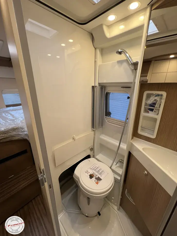 Fahrzeugbild Malibu Van Diversity 640 LE K charming GT skyview *junger Gebrauchtwagen* #16