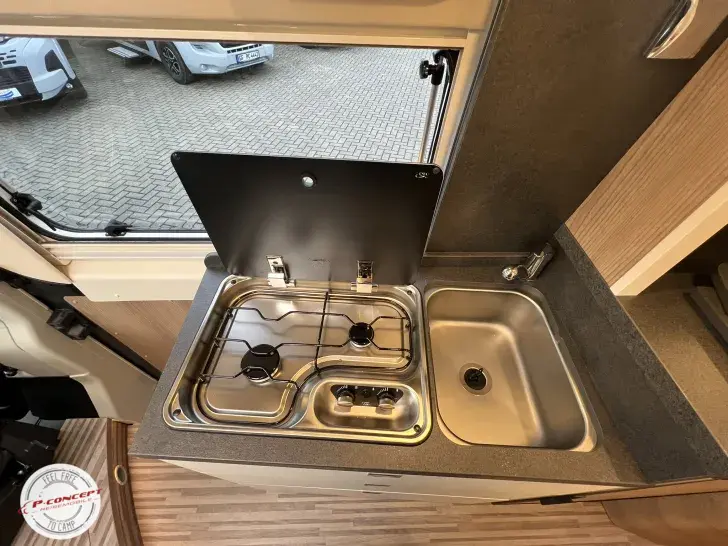 Fahrzeugbild Malibu Van Diversity 640 LE K charming GT skyview *junger Gebrauchtwagen* #15