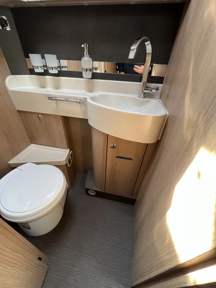 Fahrzeugbild Carthago C1-tourer I 149 RB-LE comfort 4.2t #14