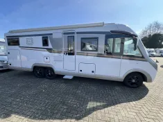 Bild 1 Carthago chic c-line I 5.9 XL LE *ganz junger Mietwagen*