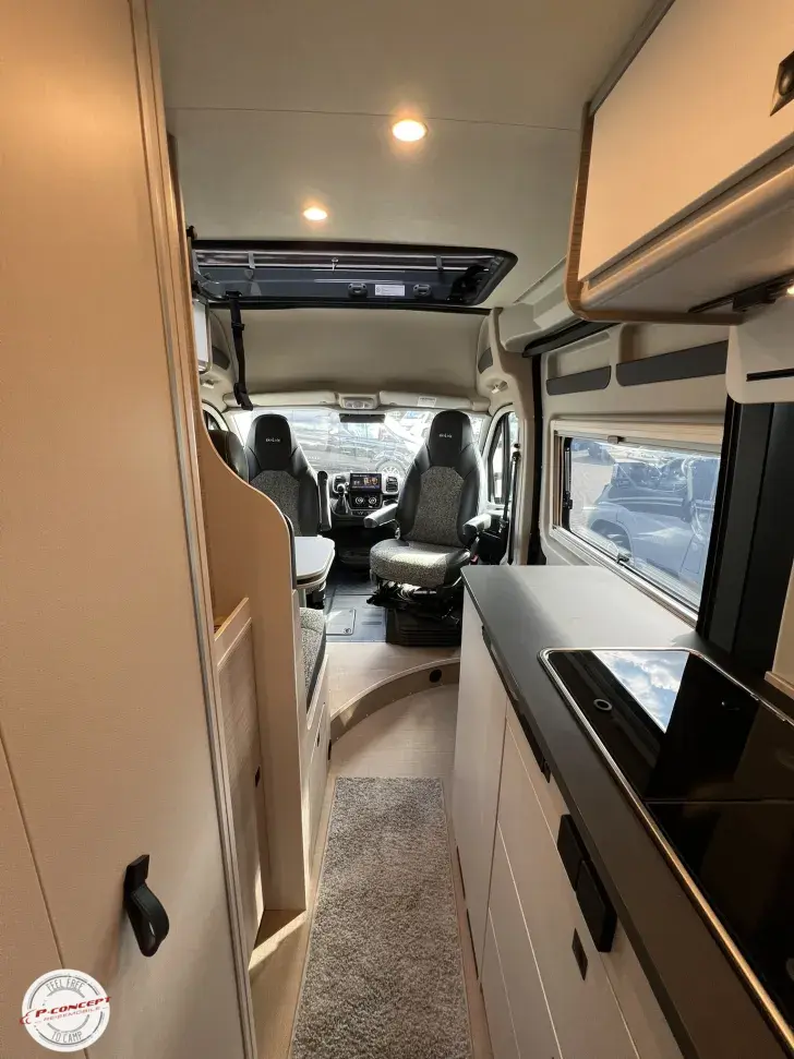 Fahrzeugbild Bürstner Campeo C 600 Skyline Listenpreis: 78.330€ #13