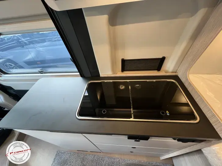 Fahrzeugbild Bürstner Campeo C 600 Skyline Listenpreis: 78.330€ #14