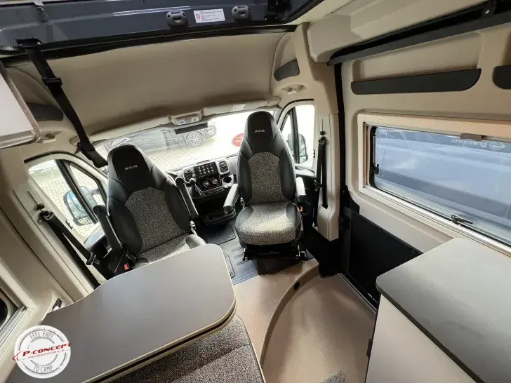 Fahrzeugbild Bürstner Campeo C 600 Skyline Listenpreis: 78.330€ #16