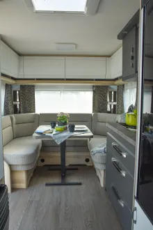 Fahrzeugbild Hobby De Luxe 460 UFe *IC-Sondermodell* #15