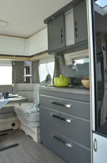 Fahrzeugbild Hobby De Luxe 460 UFe *IC-Sondermodell* #16