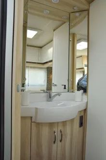 Fahrzeugbild Hobby De Luxe 460 UFe *IC-Sondermodell* #22