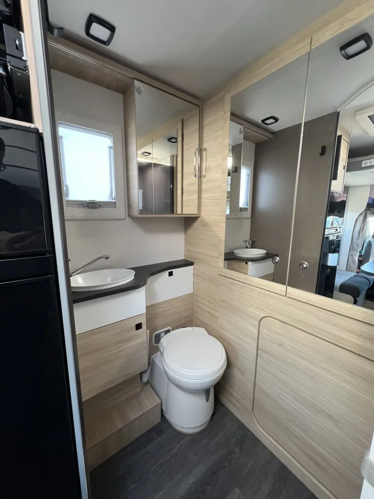 Fahrzeugbild Challenger Teilintegriert 250 Start Edition Junger Gebrauchter #7