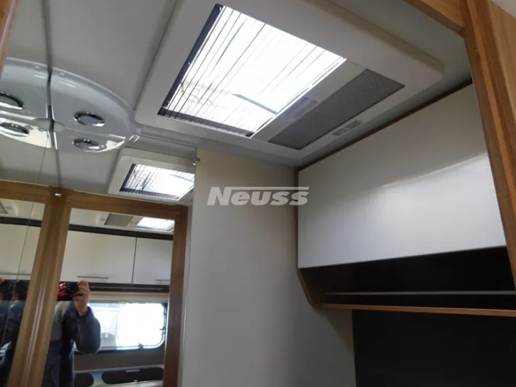 Fahrzeugbild Sterckeman Starlett 430 CP Comfort Markise, 2er Fahrradträger #17