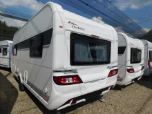 Fahrzeugbild Hobby Maxia 495 UL 1800kg, Bettverbreiterung + Polster #4