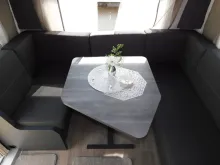 Fahrzeugbild Hobby Maxia 495 UL 1800kg, Bettverbreiterung + Polster #7