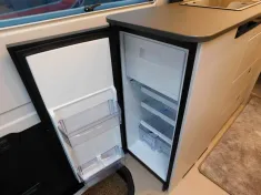 Bild 11 Bürstner Lineo C 590 Automatik, Combi6D, AWT iso+beheizt