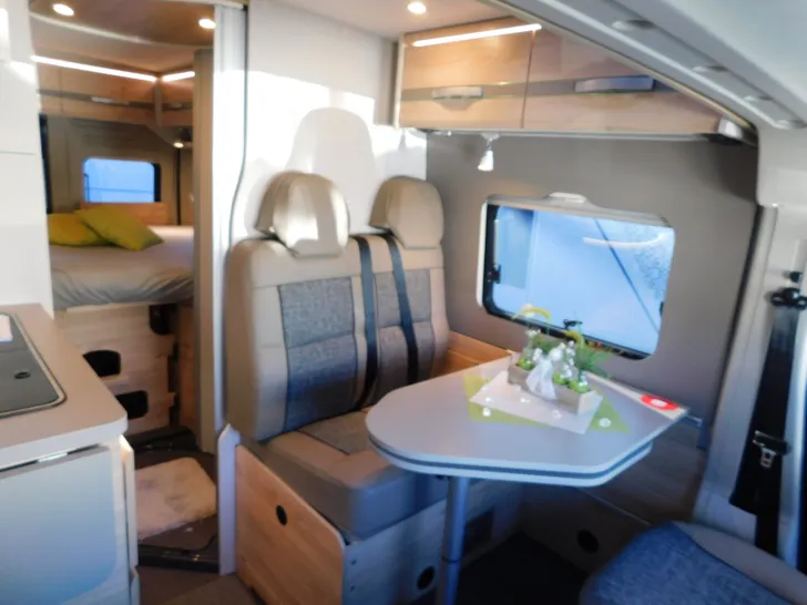 Fahrzeugbild Dethleffs Globetrail 600 DR Fiat Combi6D,Schlafdach,8G-Aut #10