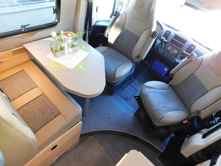 Fahrzeugbild Dethleffs Globetrail 600 DR Fiat Combi6D,Schlafdach,8G-Aut #13