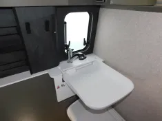 Bild 20 Hymer Grand Canyon S CrossOver Mercedes Aufstelldach