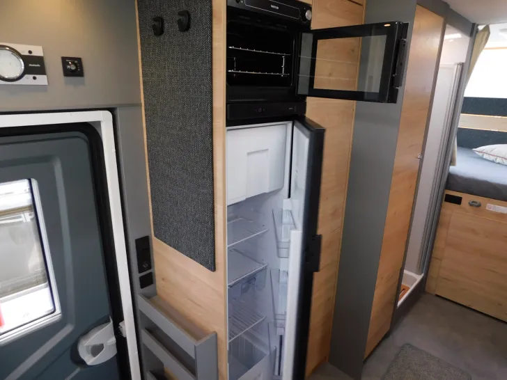 Fahrzeugbild Dethleffs XL A 7872-2 32-Zoll-TV, Radträger, SAT-Anlage #12