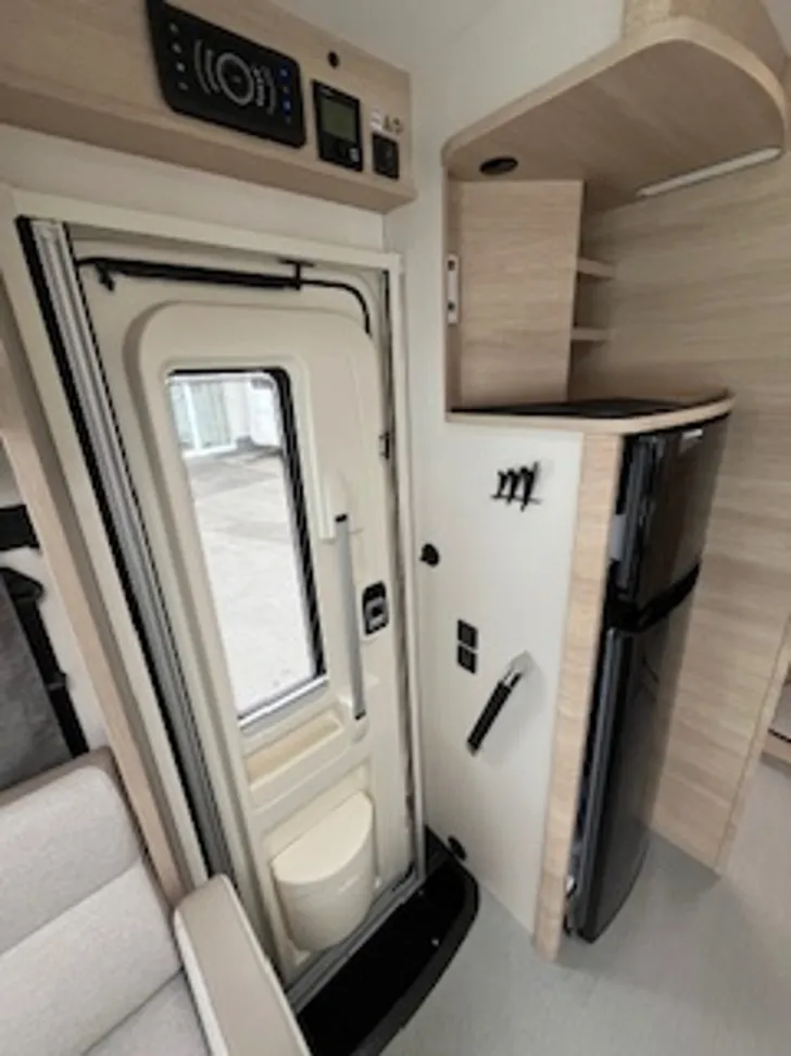 Fahrzeugbild Rapido Serie 8F 866F wie NEU - Automatik - 180PS - 4,4t #27