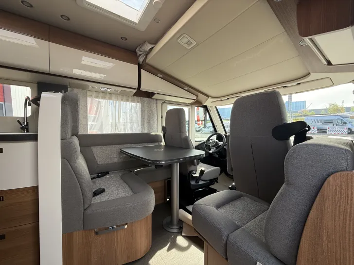 Fahrzeugbild Carthago C2-tourer I 147 RB-LE "L" comfort 4.2t #7