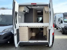 Bild 7 Glücksmobil VAN V 60 SP