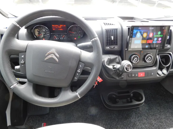 Fahrzeugbild Sunlight Adventure V 69 Dachklima, RFK, Zusatz Schlösser #8