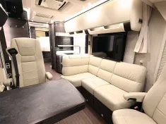 Bild 17 Concorde CHARISMA 910 LSI