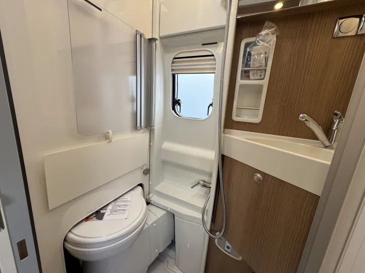 Fahrzeugbild Malibu Van Diversity 640 LE K GT skyview #11