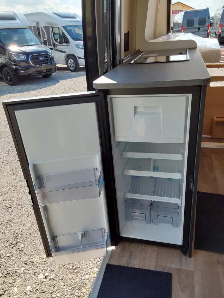 Fahrzeugbild Sunlight Adventure Cliff 640 Dieselheizung, LED-Scheinw. #11