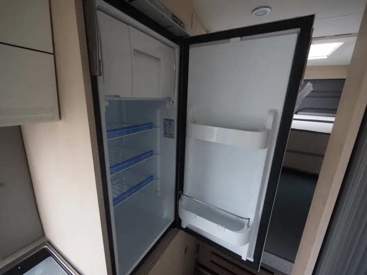Fahrzeugbild Clever Vario Kids, Schwenkbad, Navi, Sale 7.000€! #8