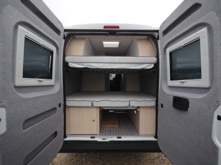Fahrzeugbild Clever Vario Kids, Schwenkbad, Navi, Sale 7.000€! #15