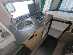 Bild 9 Hymer Eriba Touring 430 Harbour Blue Edition