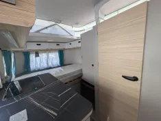 Bild 12 Hymer Eriba Touring 430 Harbour Blue Edition