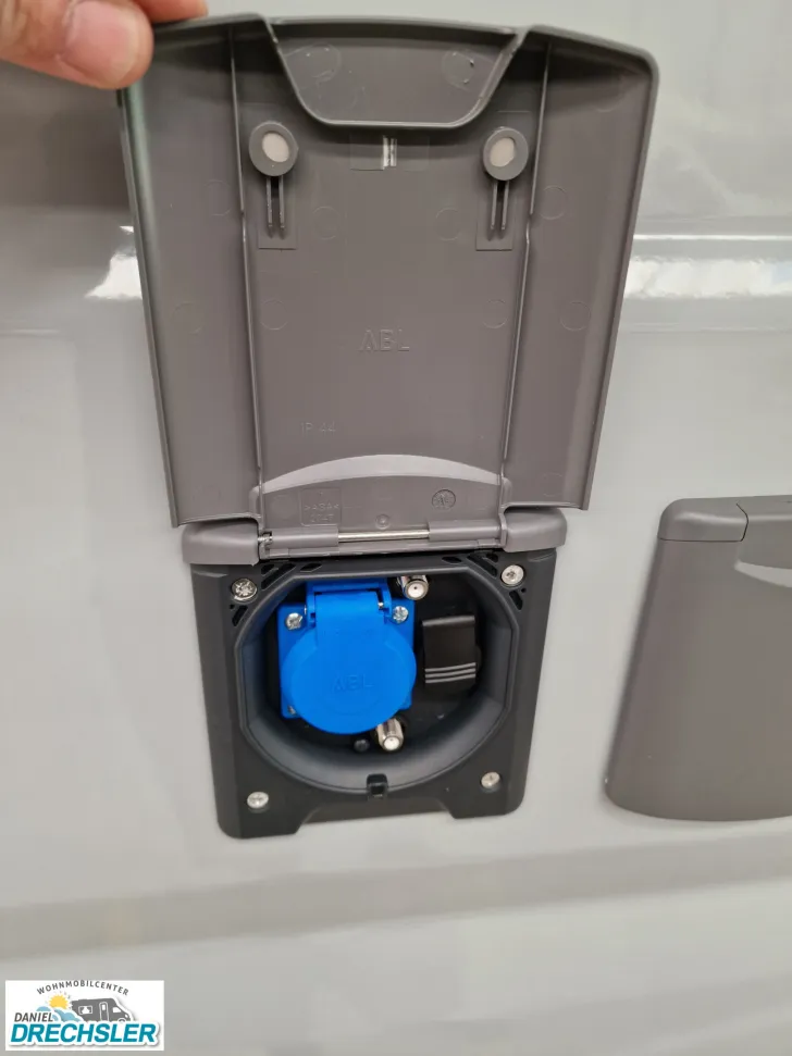 Fahrzeugbild Hobby ONTOUR VAN 600 FT Solaris #6