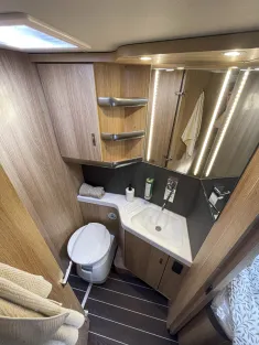 Bild 34 Knaus SKY TI 700 MEG Platinum Selection*Automatik