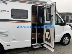 Bild 3 Weinsberg CaraCompact Suite MB 640 MEG 2025 Edition Pepper